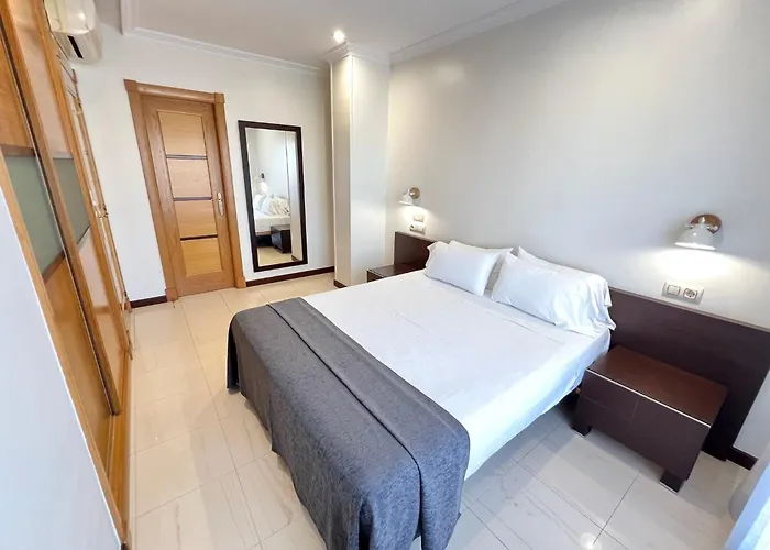 地中海皇家公寓 丰希罗拉