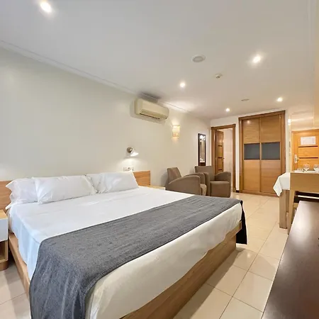 Mediterráneo Real * Fuengirola